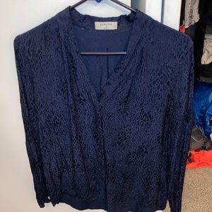 Babaton Power blouse, dark blue patterned.